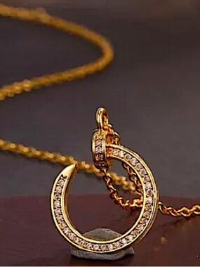 High-End Quality 925S  Gold-Plated Cubic Zirconia Curved Nail Ring Necklace
